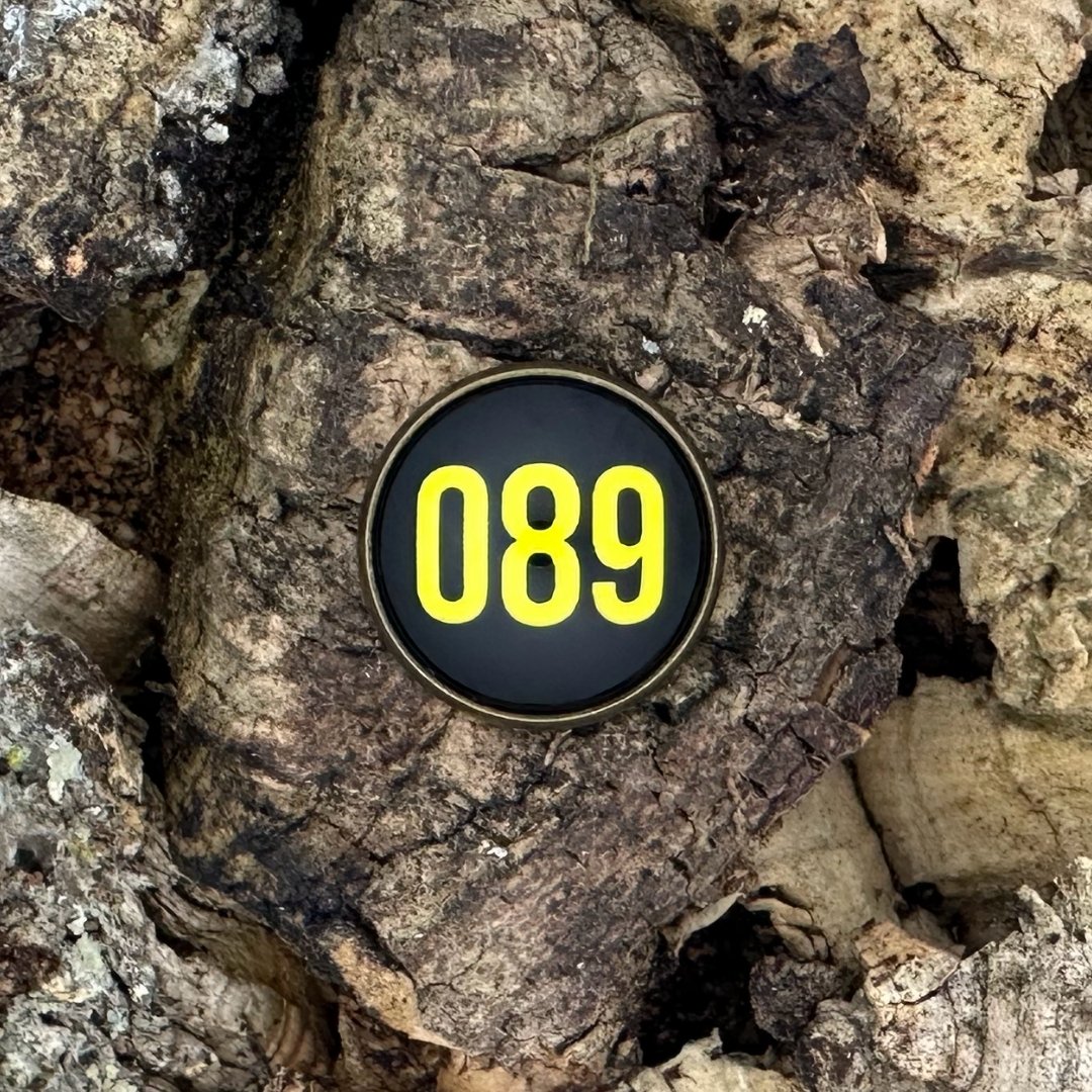 089 | Anstecker | Altkupfer