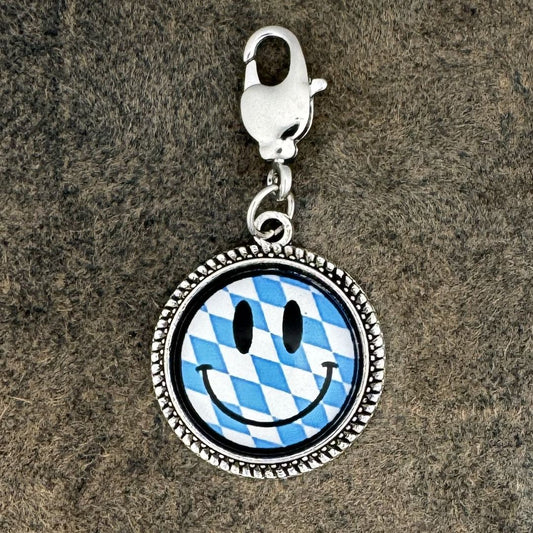 Bavarian Smiley | Charivari-Anhänger | Perlkranz | Altsilber