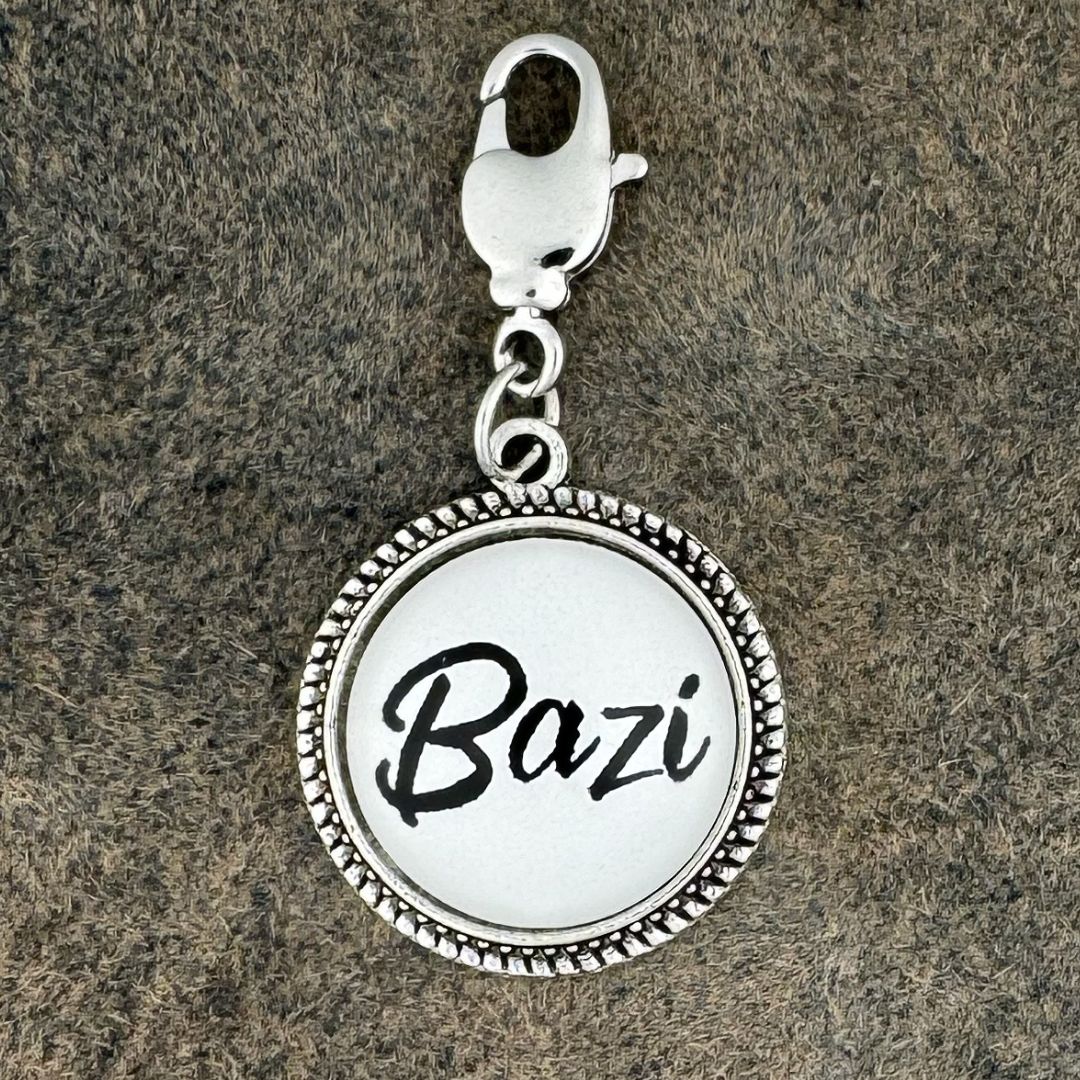Bazi | Charivari-Anhänger | Perlkranz | Altsilber