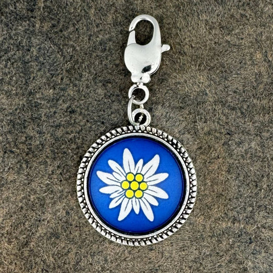 Edelweiss | Blau | Charivari-Anhänger | Perlkranz | Altsilber