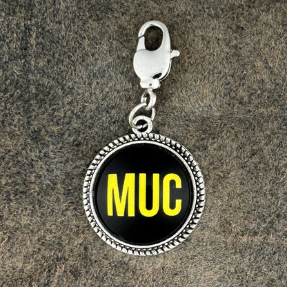 MUC | Charivari-Anhänger | Perlkranz | Altsilber