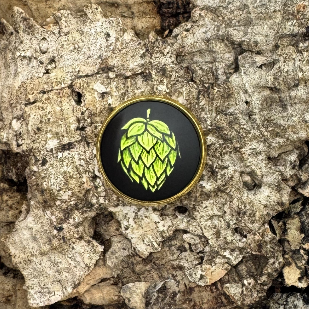 Hopfendolde | Schwarz | Pin | Gold