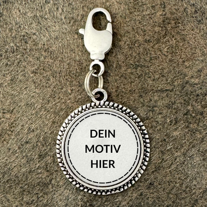 Individualisierbarer Charivari-Anhänger – Dein Logo oder Motiv