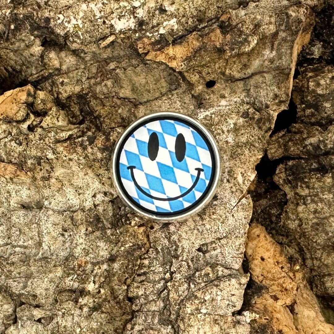 Bavarian Smiley | Pin | Silber